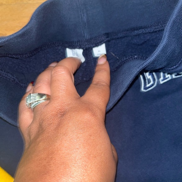 Boys XL GAP SWEATSUIT SET - Picture 4 of 4